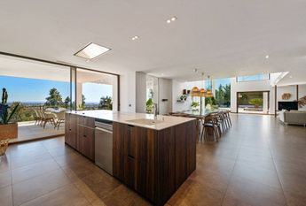 9 bedroom luxury Villa for rent in Marbella, Andalusia