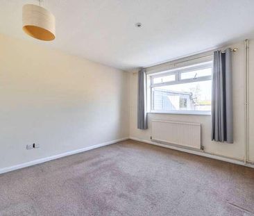 Hazlemere Road, Seasalter, Whitstable, Kent, CT5 - Photo 3