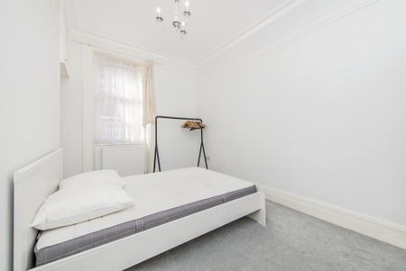 4 bedroom flat to rent - Photo 5