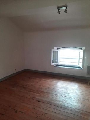 Location Appartement 2 pièces 73m² AUPS 83630 - Photo 1