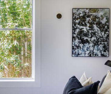 Two-bedroom semi in prime village location - Photo 3