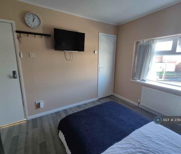 1 bedroom in a house share to rent - Photo 5