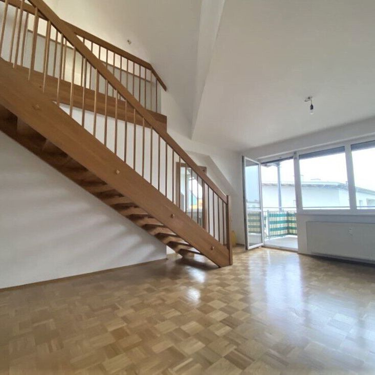 Perfekt aufgeteilte 4-Zimmer-Maisonette-Wohnung mit einer Galerie, Balkon, Dachterrasse und KFZ-Abstellplatz – PROVISIONSFREI! - Photo 1