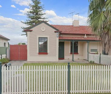 Ideal Small Family Home - Great Location! - Photo 3