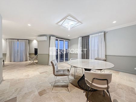 Location Appartement 4 pièces 100m² - Photo 3