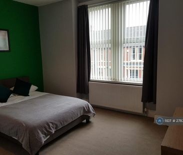 1 bedroom in a house share to rent - Photo 3