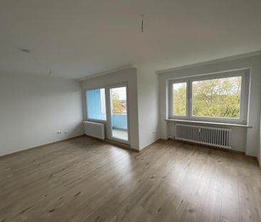 3-Zi.-Wohnung im 4. Obergeschoss mit Aufzug, Balkon und Badewanne i... - Foto 4