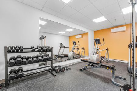 145 York St - Photo 3