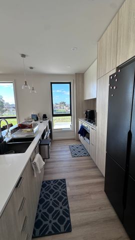 Sunshine North - Photo 3