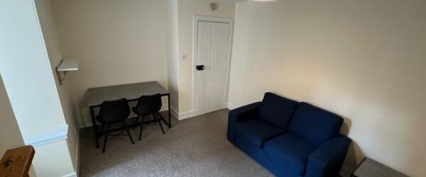 Forrest Hill - Photo 1