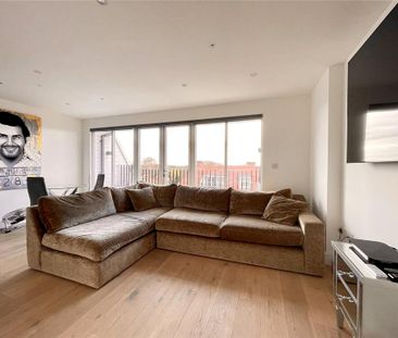 1 bedroom penthouse to rent - Photo 2