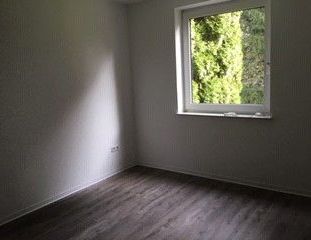 Wo das Leben so spielt - günstige 3-Zimmer-Wohnung in Stadtlage - Photo 1