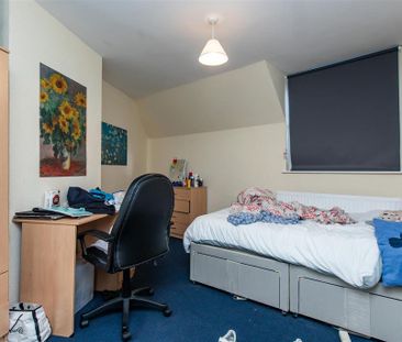 3 bedroom apartment to rent - Photo 5