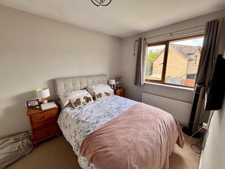 7 River Hill Drive, Newtownards, BT23 7GU - Photo 4