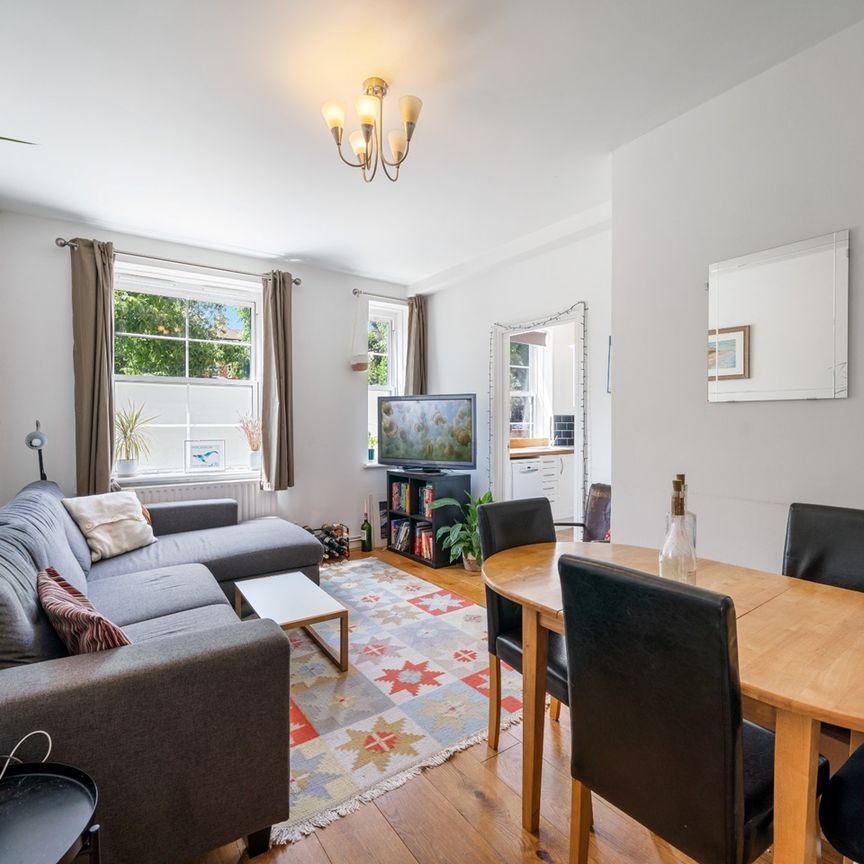 3 Bed Flat, Vauban Estate, SE16 - Photo 1