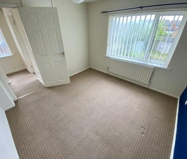 2 bedroom semi-detached house to rent - Photo 3