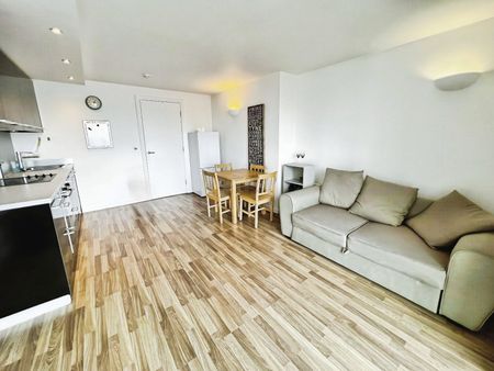 2 bedroom apartment to rent - Photo 2