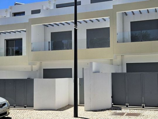 3 room luxury House for rent in Tavira, Distrito de Faro - Photo 1