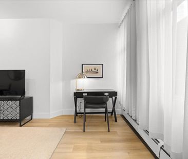 For Lease - 161 Laurier Avenue Unit# 917, Ottawa Centre, Ontario - Photo 2