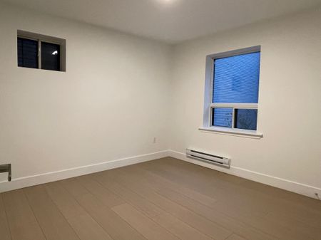 For Lease - 2373 Bloor Street Unit# 6, Toronto, Ontario - Photo 2