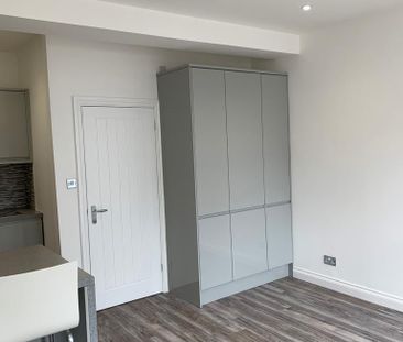 Studio to rent - Photo 5