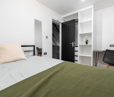 6 bedroom house to rent - Photo 3