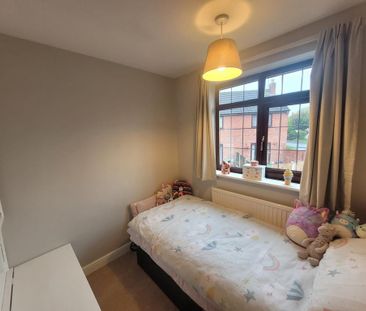 3 bedroom semi-detached house to rent - Photo 4