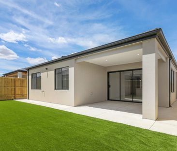 6 Walbrook Drive, Donnybrook, VIC 3064 - Photo 2