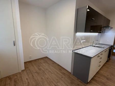 Moderní byt 1+1 po celkové rekonstrukci, Valašské Meziříčí - Photo 5