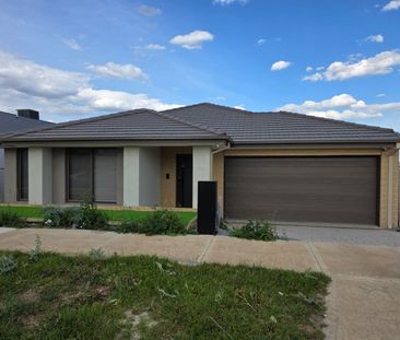 Stunning Family Home in Mambourin! - Photo 4