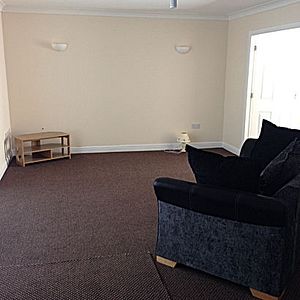 Rooms to rent in a X4 bedroom house, Ashton Under Lyme, SK15 1DU, £455.00 per person per room - Photo 2