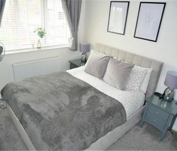 3 bedroom semi-detached house to rent - Photo 4