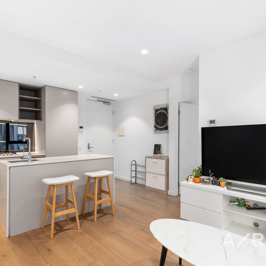 Modern City Living at 462 Elizabeth Street, Melbourne - Photo 1