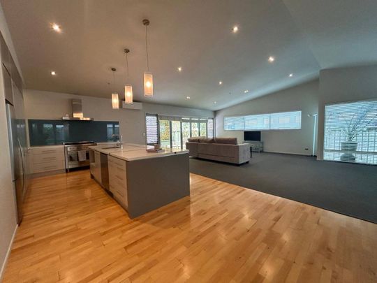 The Guardian, 803/105 Queen Street - Photo 1