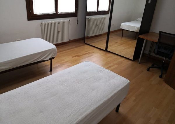 Via Vecchia, Padova, Veneto 35127