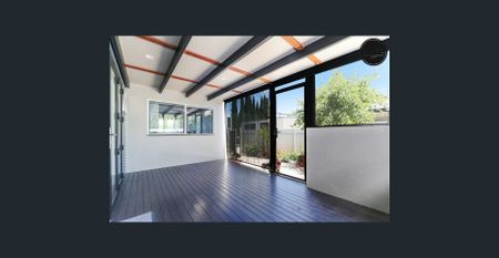 Freshly Refurbished One Bedroom Unit in Prime Location - Photo 3