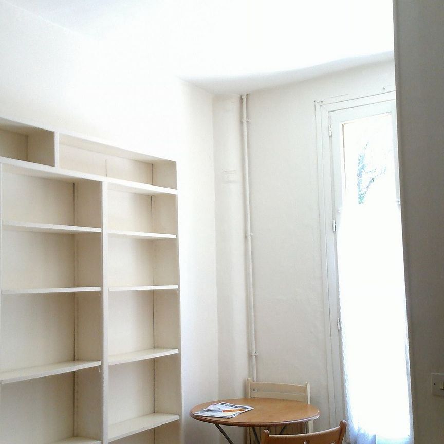 Studio meublé de 12m² à Boulogne Billancourt - 560€ C.C. - Photo 1