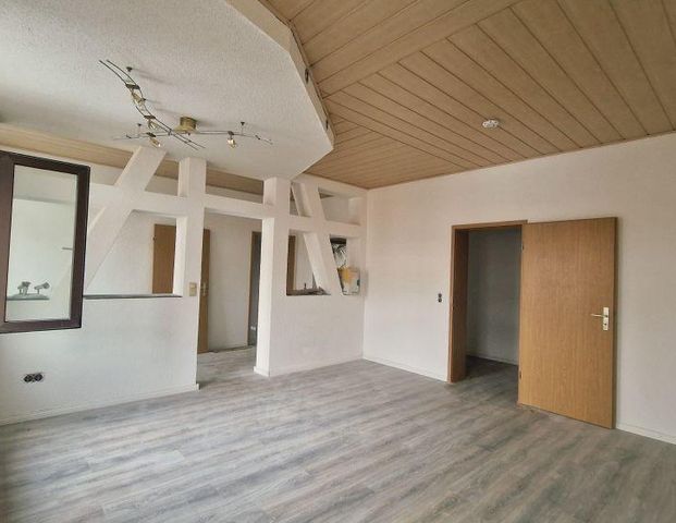 zentrale Wohlfühlwohnung mit viel Licht und Charme - Photo 1