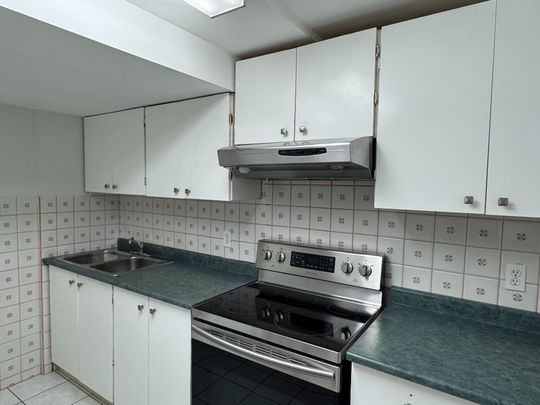 For Lease - 46 Thornbrook Court, Vaughan, Ontario - Photo 1