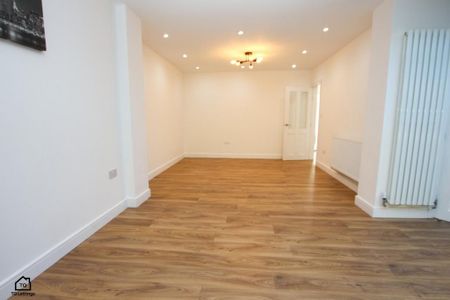 5 bedroom semi-detached house to rent - Photo 5