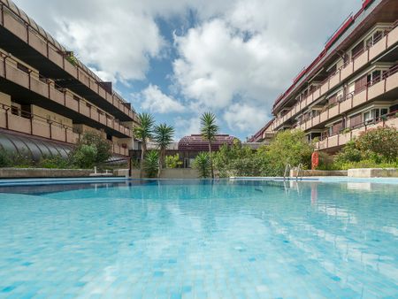 Apartamento T2 sem móveis em localização premium no centro do Estoril. - Foto 5
