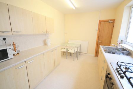 4 bedroom house to rent - Photo 5