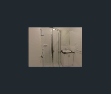 Comfortable 3 Bedroom 2 Bathroom Home in Andrews Farm - Photo 2