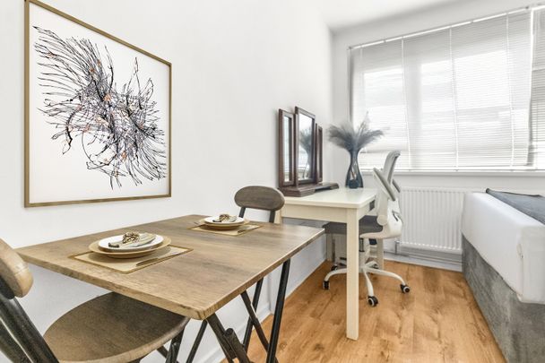 Room in a Shared Flat, Reynolds House, N4 - Photo 1