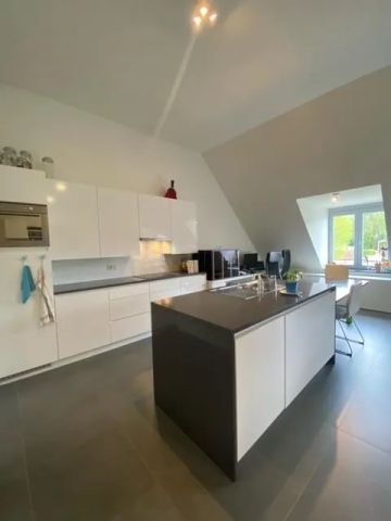 Prachtig appartement met 2 autostaanplaatsen en 1 grote slaapkamer gelegen te Laakdal-Eindhout! - Photo 4