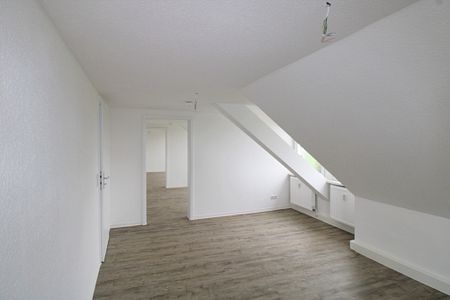 *Individuelle Dachgeschosswohnung sofort bezugsfertig* - Foto 5