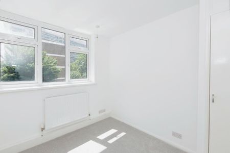 3 Bed Maisonette, Wick Road, E9 - Photo 3