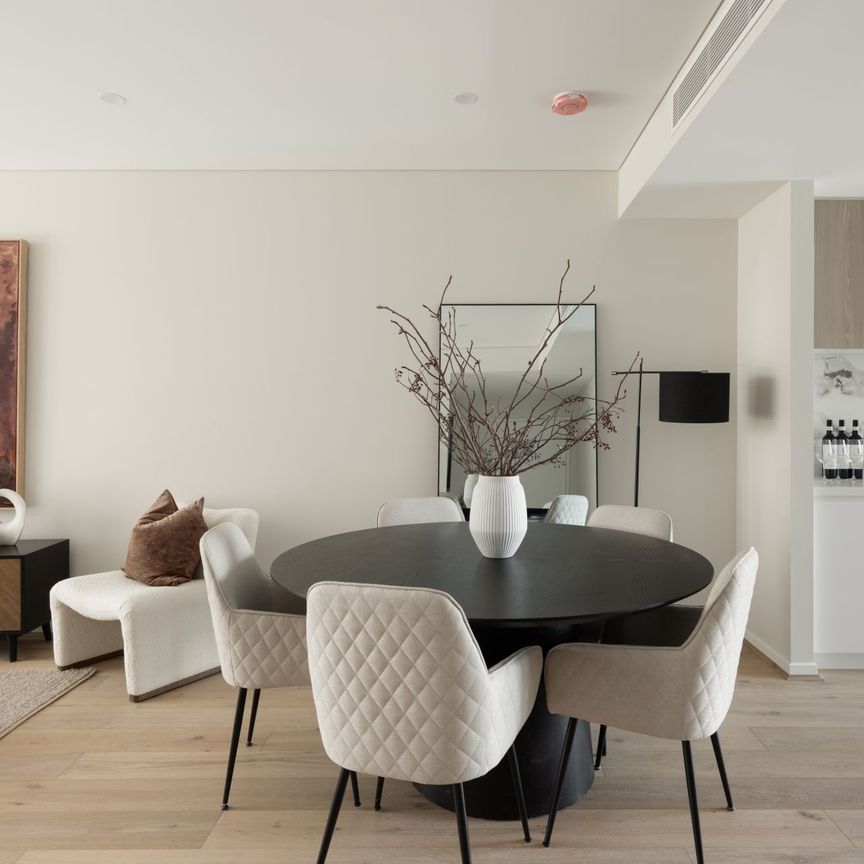 Dee Why, 8 A Oaks Avenue - Photo 1