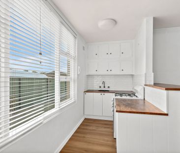 Stylish Low Maintenance Living - Photo 2