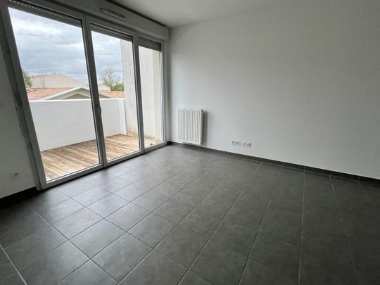Location Appartement 2 pièces 39m² ST ANDRE DE CUBZAC 33240 - Photo 1